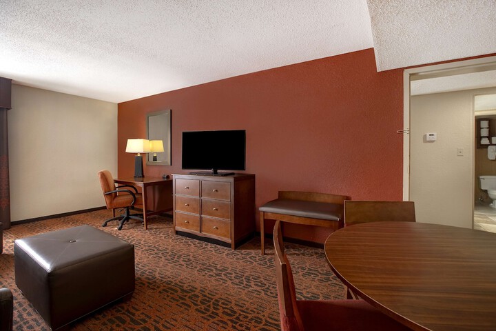Room 23 of 44