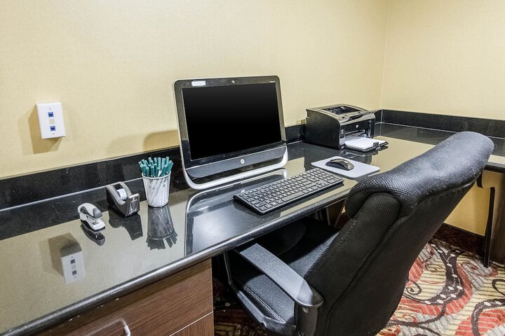 Business Center 49 of 49
