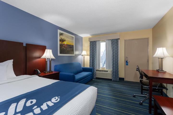 Days Inn by Wyndham Chipley