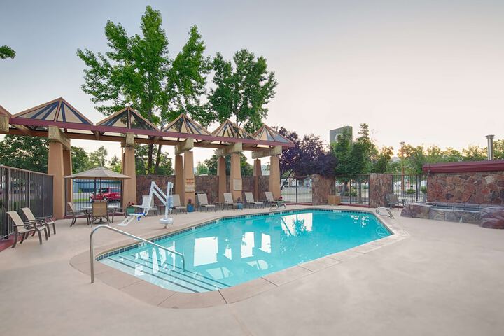 Pool 9 of 41