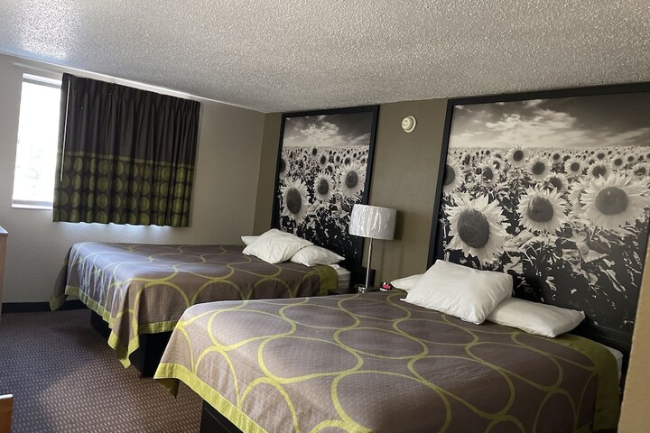 Room 48 of 60