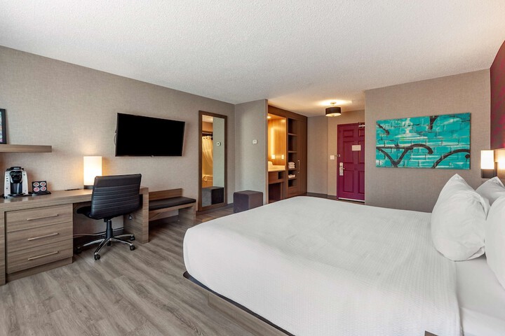 Room 36 of 46