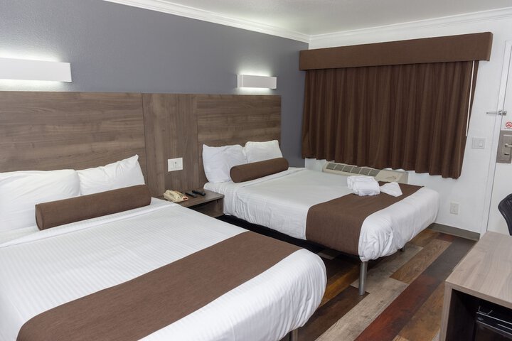 Room 18 of 26