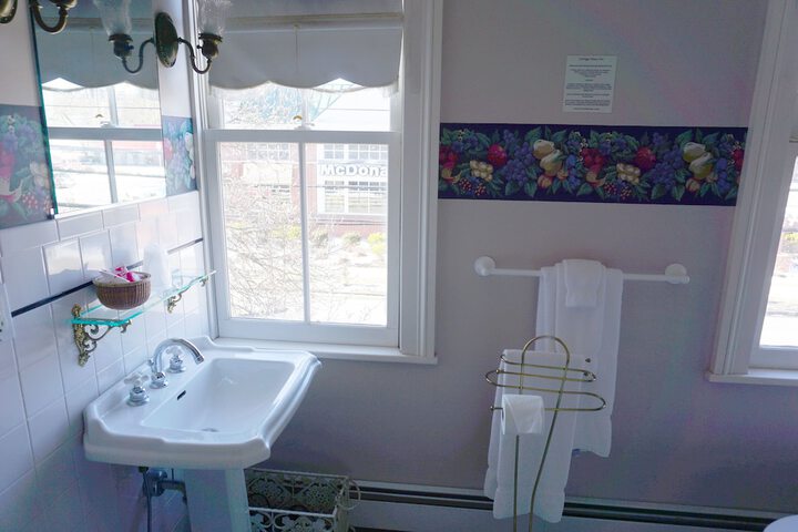 Room 35 of 89