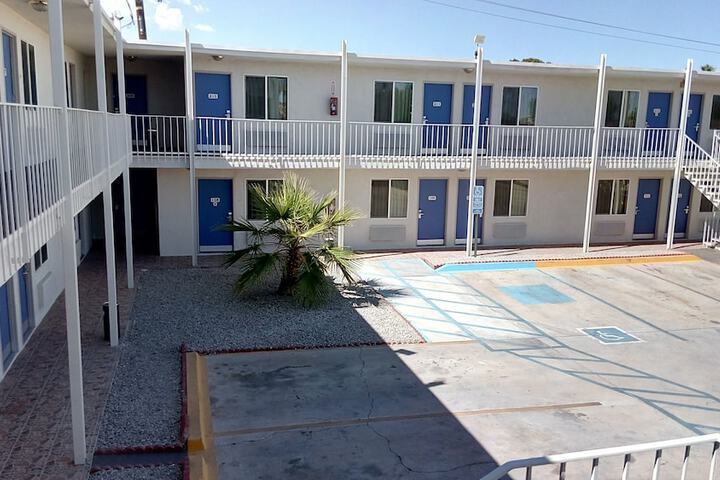 Hotel 6 of 68