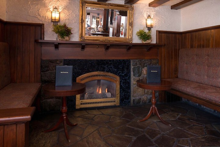 Red Coach Inn