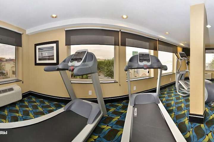 Comfort Inn & Suites El Paso I-10 Airport Area