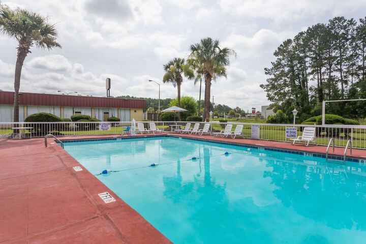 Pool 4 of 22