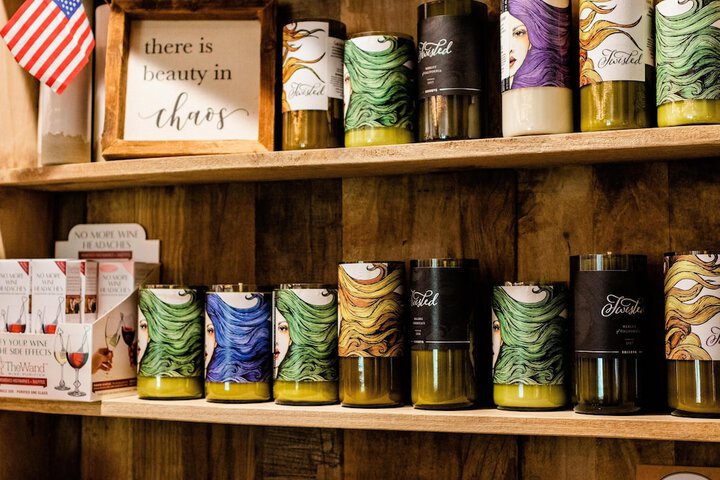 Gift Shop 102 of 107