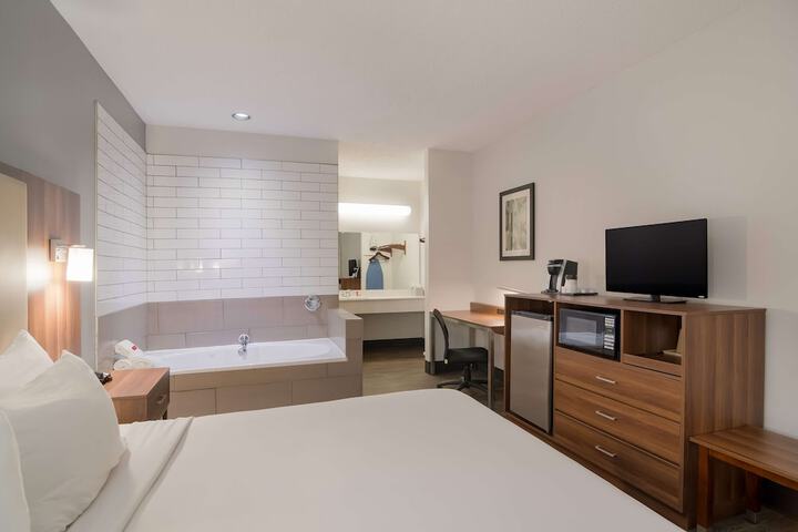 Room 20 of 30