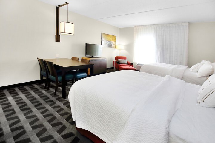 TownePlace Suites Grove City Mercer / Outlets