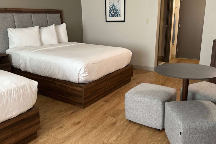 Room 43 of 83