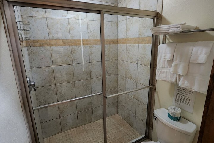 Room 21 of 21