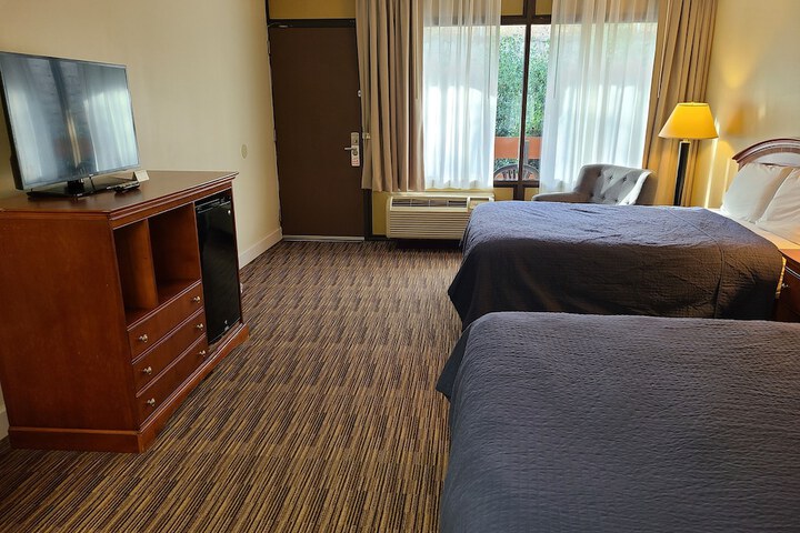 Room 12 of 23