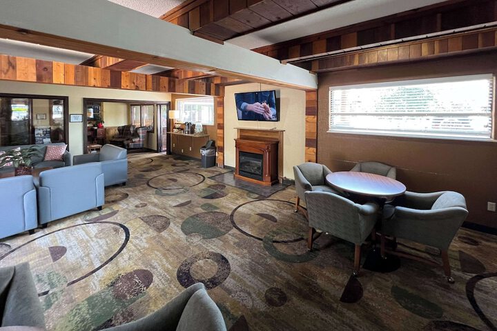 Hotel Interior 6 of 18