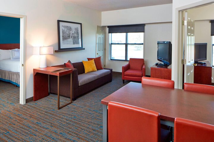 Room 50 of 81
