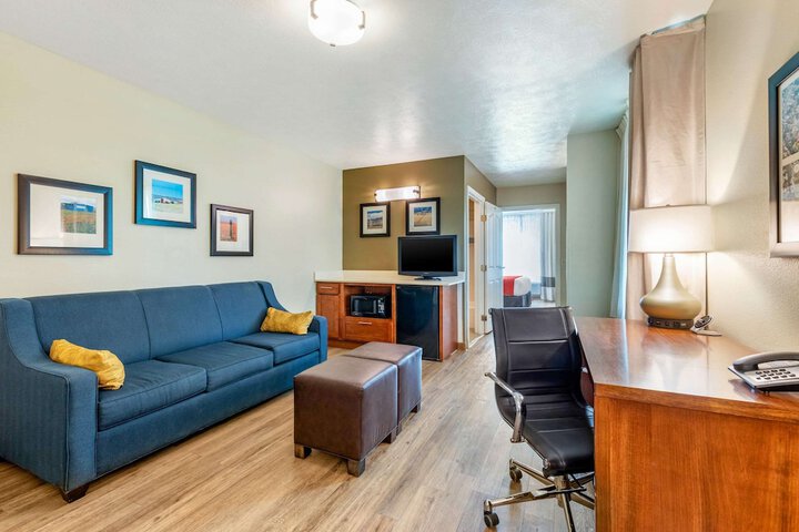 Room 14 of 37