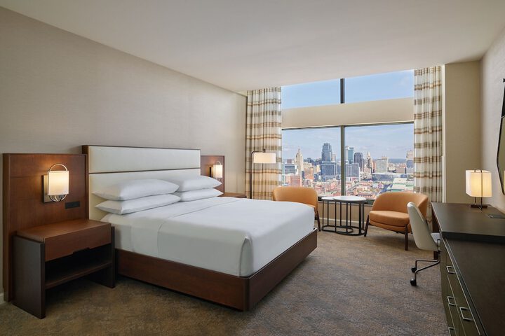 Room 16 of 53