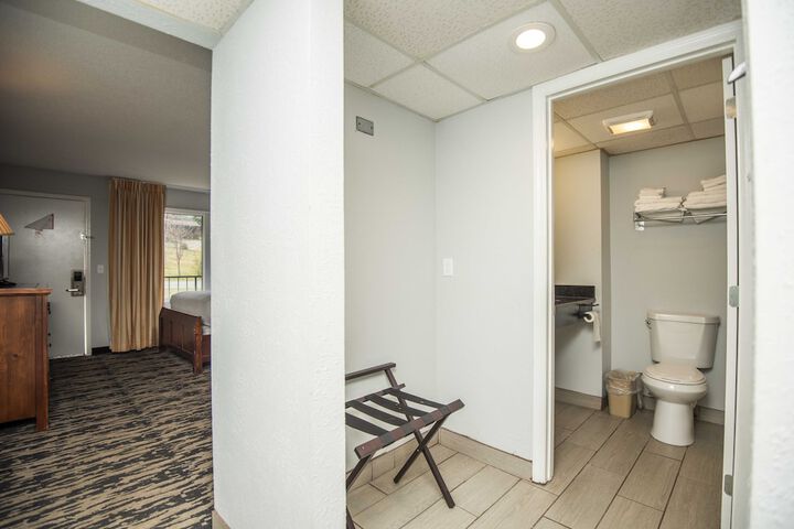 Room 156 of 345