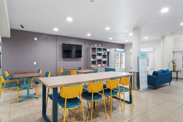 Garner Hotel Gonzales by IHG