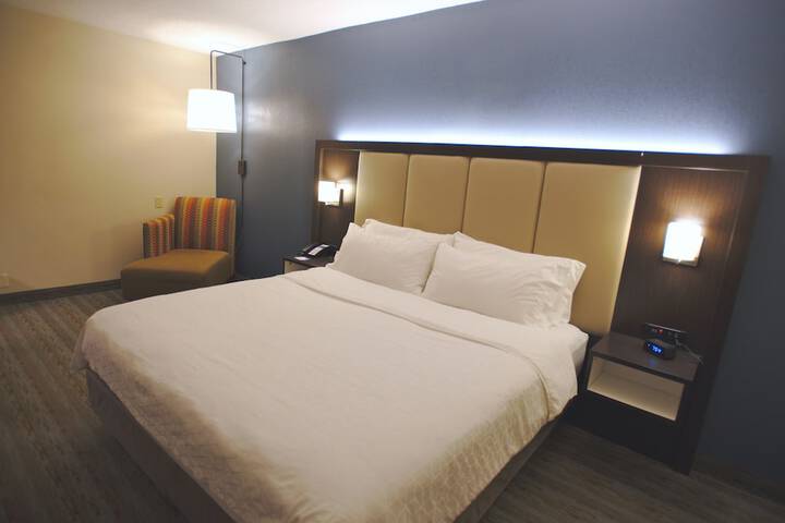 Room 9 of 31