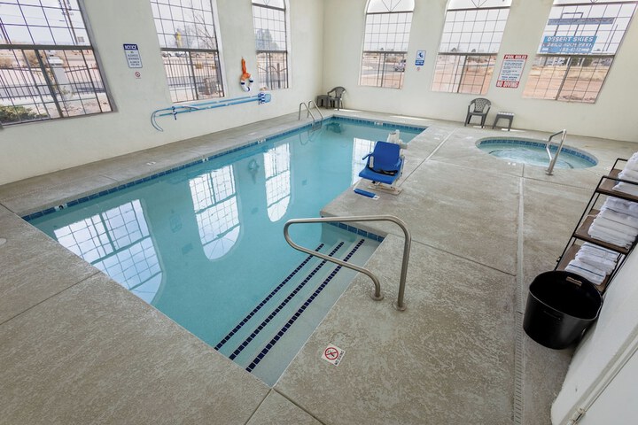 Pool 9 of 36