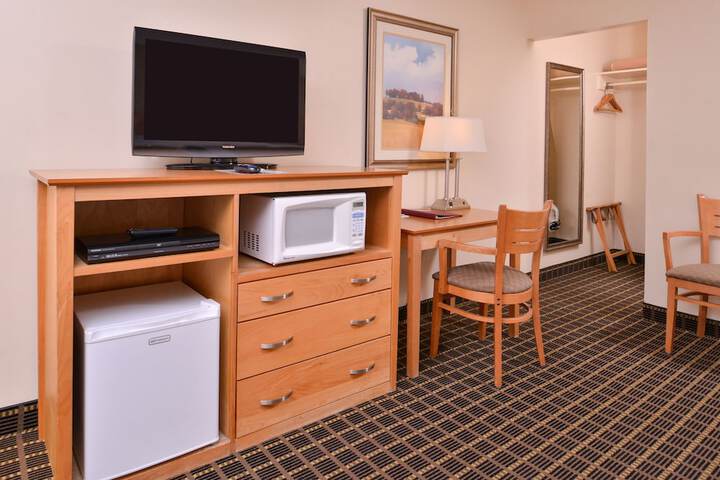 Room 21 of 35