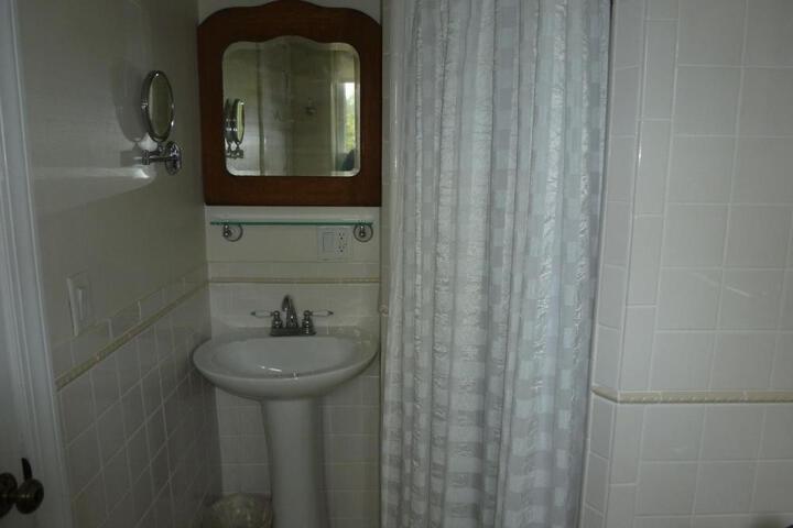Back INN Time B & B