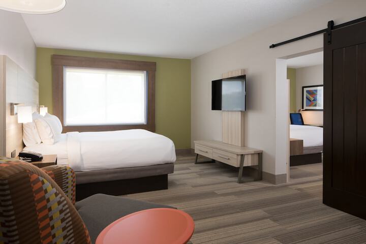 Room 32 of 55