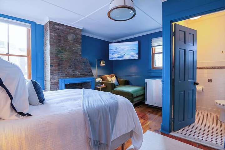 Room 30 of 39