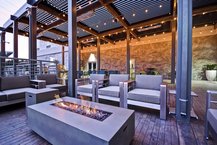 Terrace/Patio 36 of 39