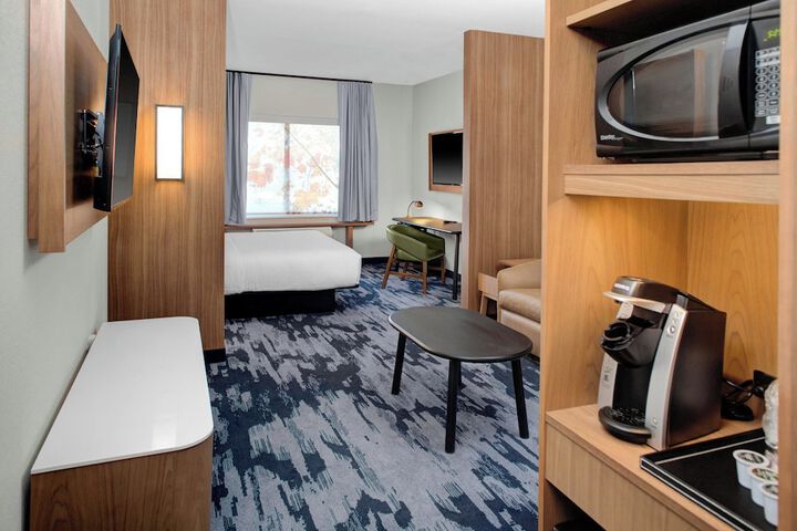 Room 10 of 23