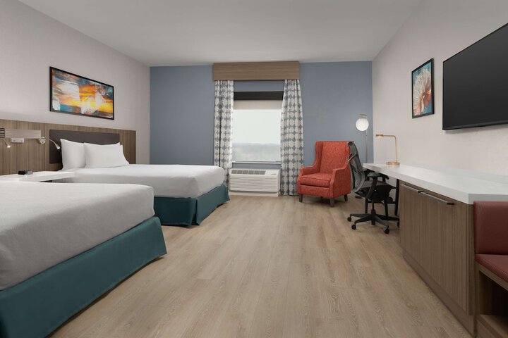 Room 10 of 34