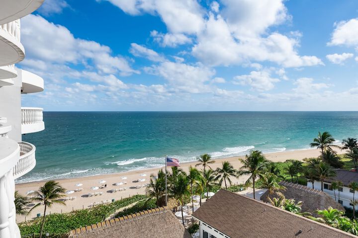 Beachcomber Resort & Club