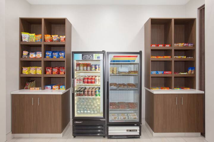 Holiday Inn Express & Suites Amarillo by IHG
