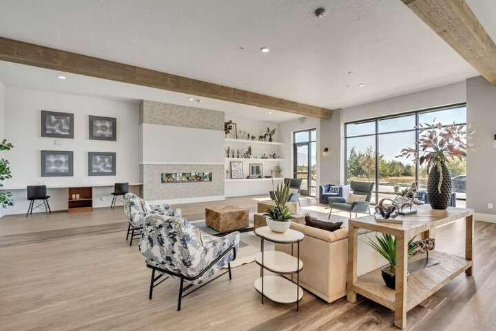 C406 at the Heights by CDH