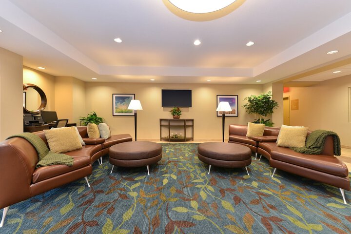 Hotel Interior 9 of 26
