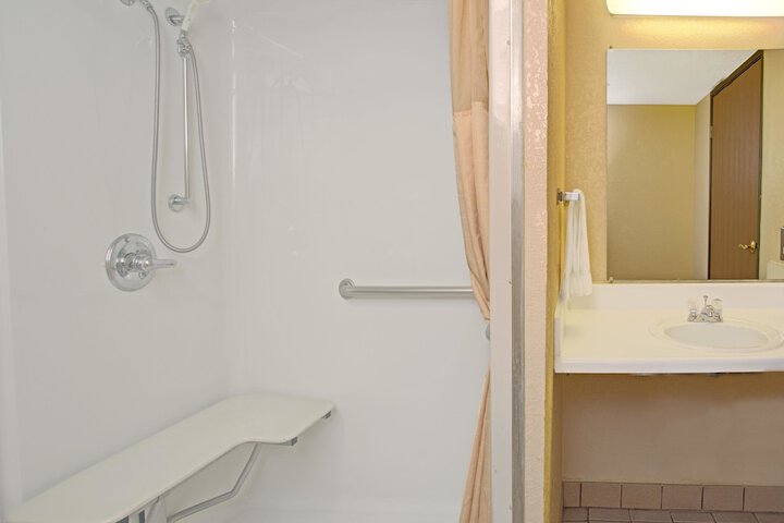 Room 12 of 15