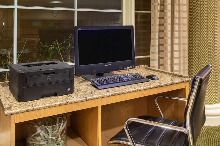 Business Center 31 of 31