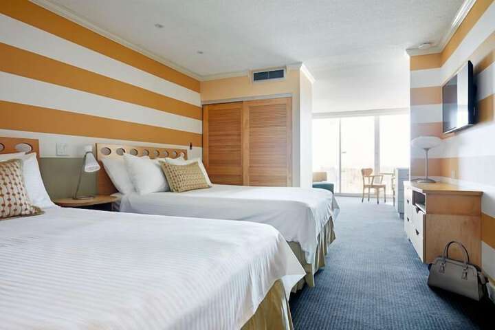 Room 52 of 70