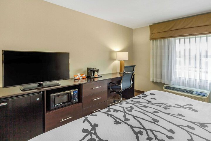 Room 44 of 53