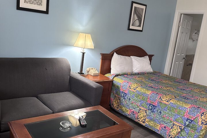 Room 21 of 26