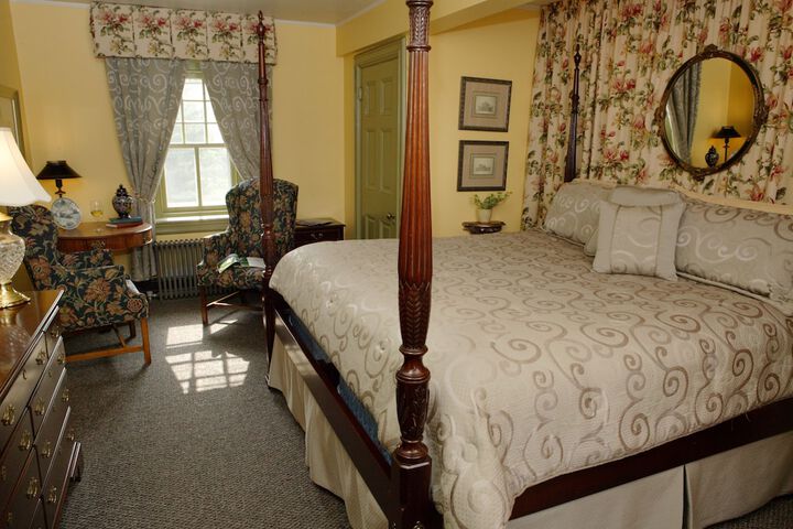 Room 16 of 100