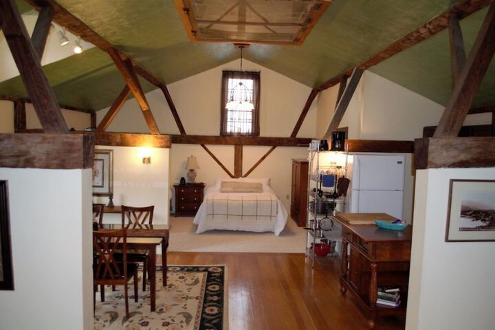 Room 4 of 7
