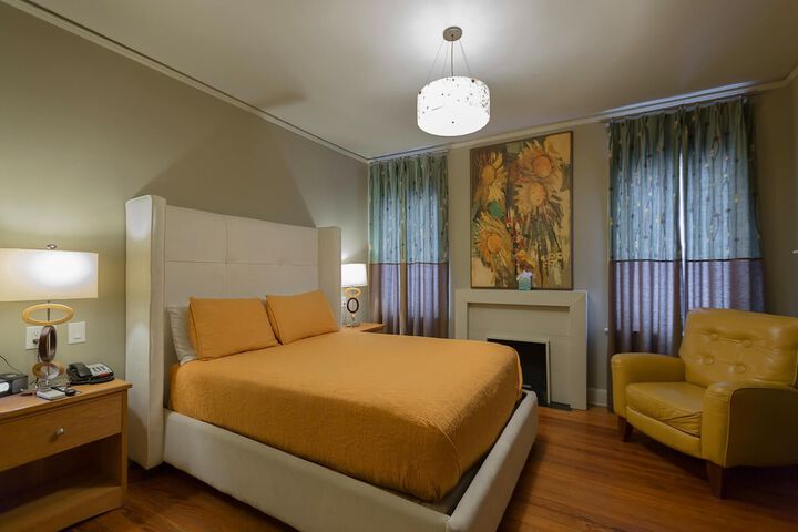 Room 42 of 70
