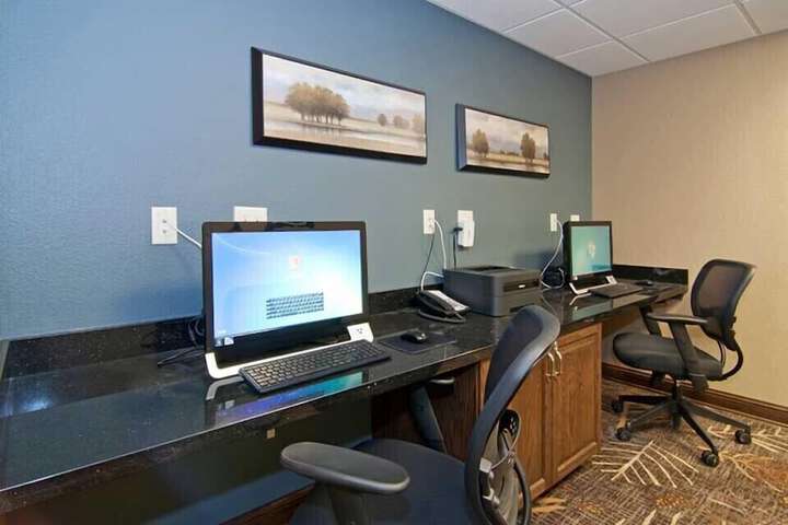 Business Center 43 of 43