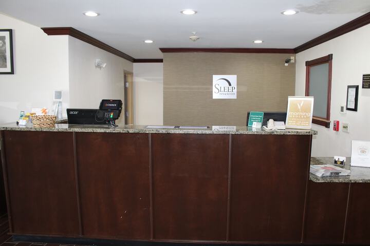 Sleep Inn & Suites North Liberty - Liberty City