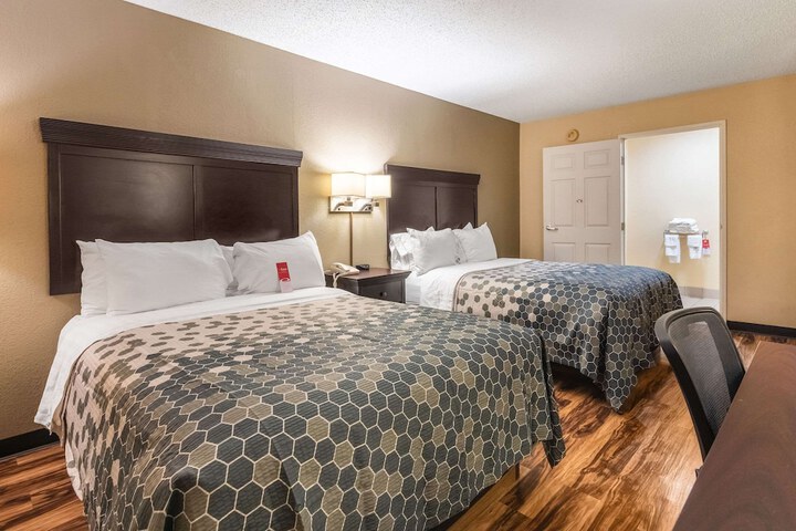 Econo Lodge Hillsboro I-35
