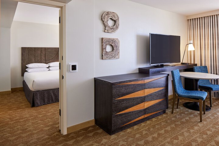 Room 57 of 93