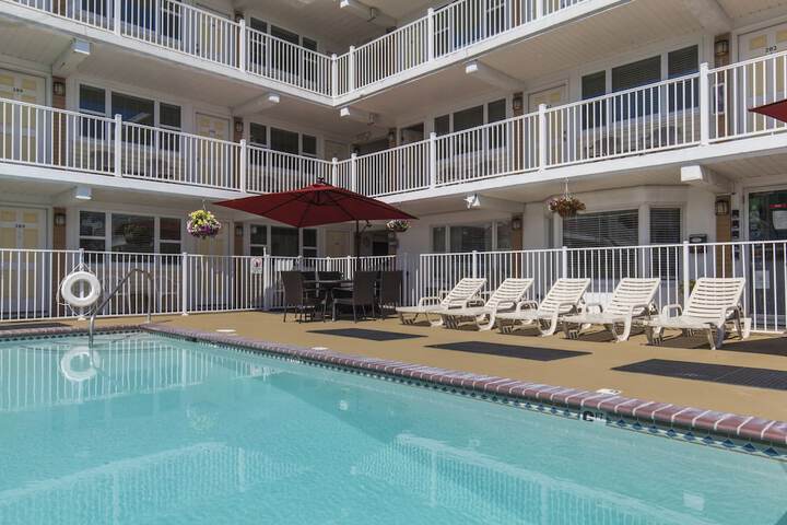 Pool 8 of 57